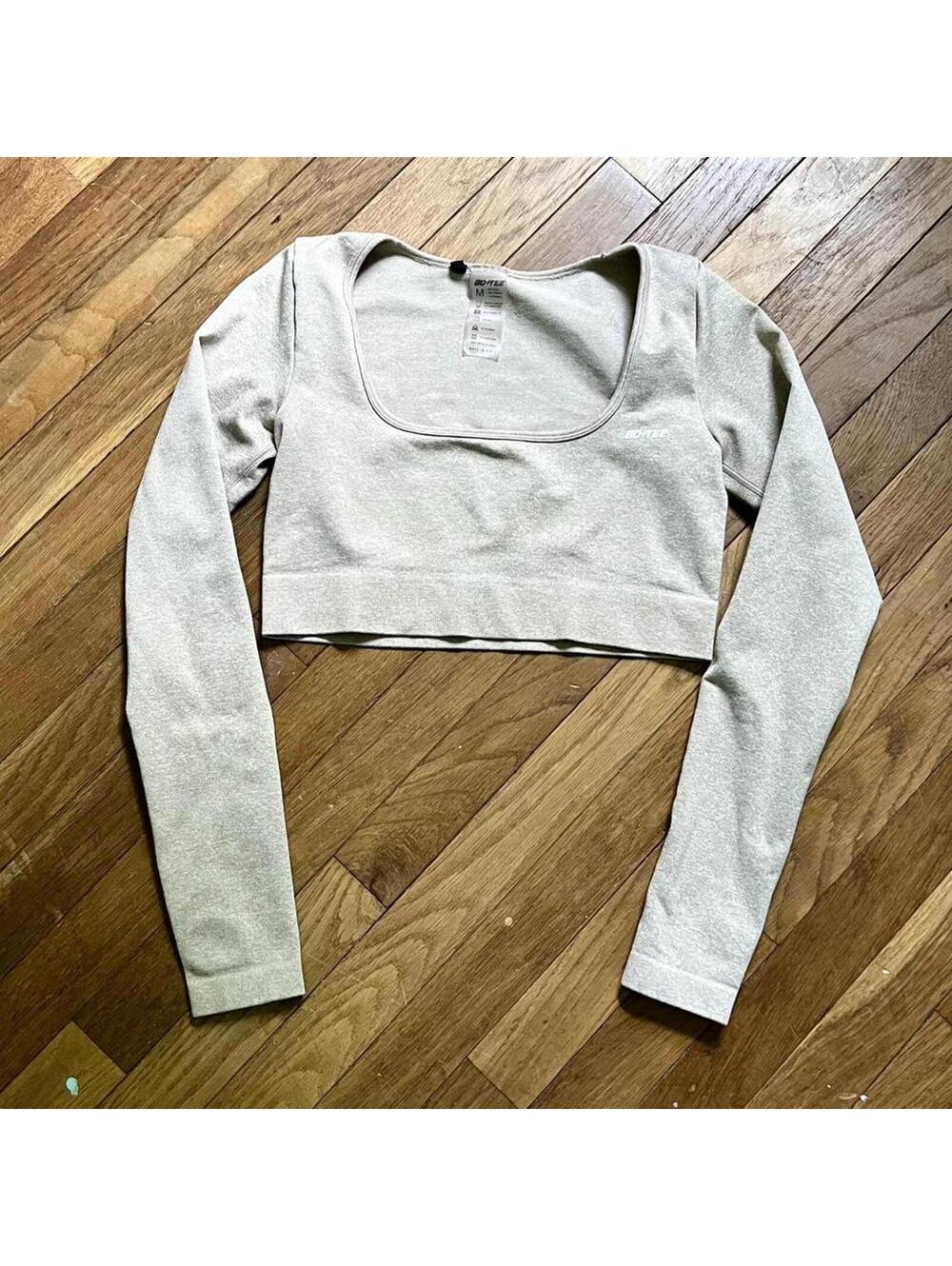 BO+TEE tan long sleeve seamless crop top